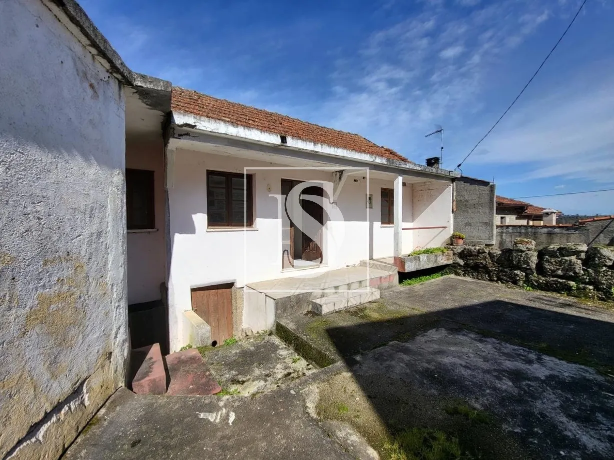 2 Moradias T2 + Arrecadação em Pinheiro de Ázere