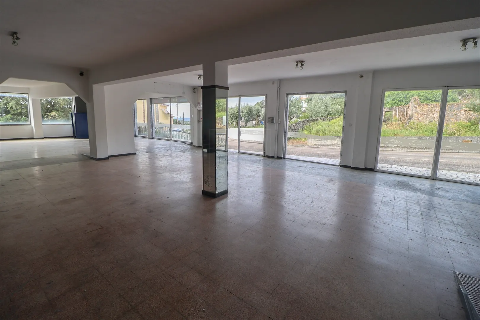 Moradia para Restaurar T9