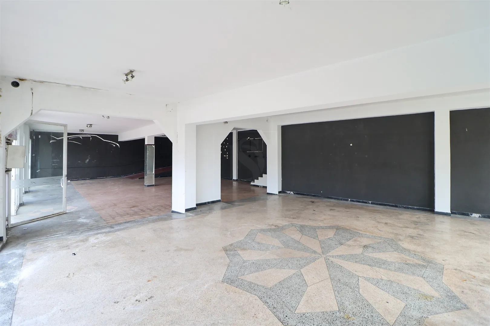 Moradia para Restaurar T9