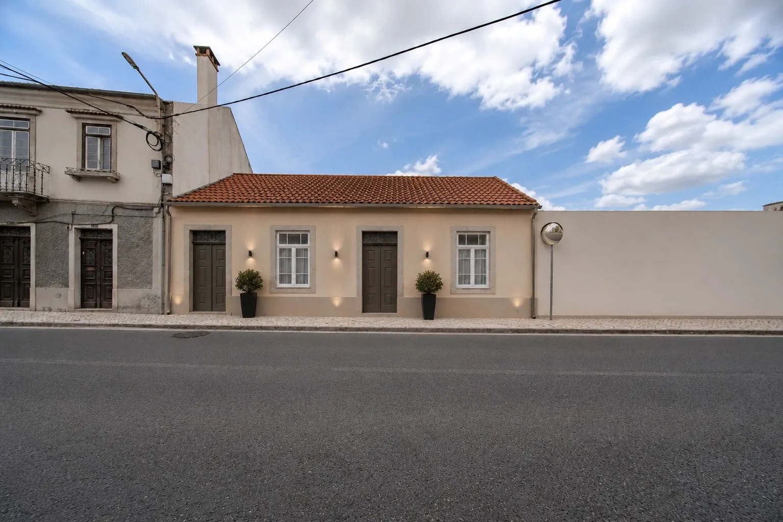 Duas moradias por 115.000 € em Mira de Aire