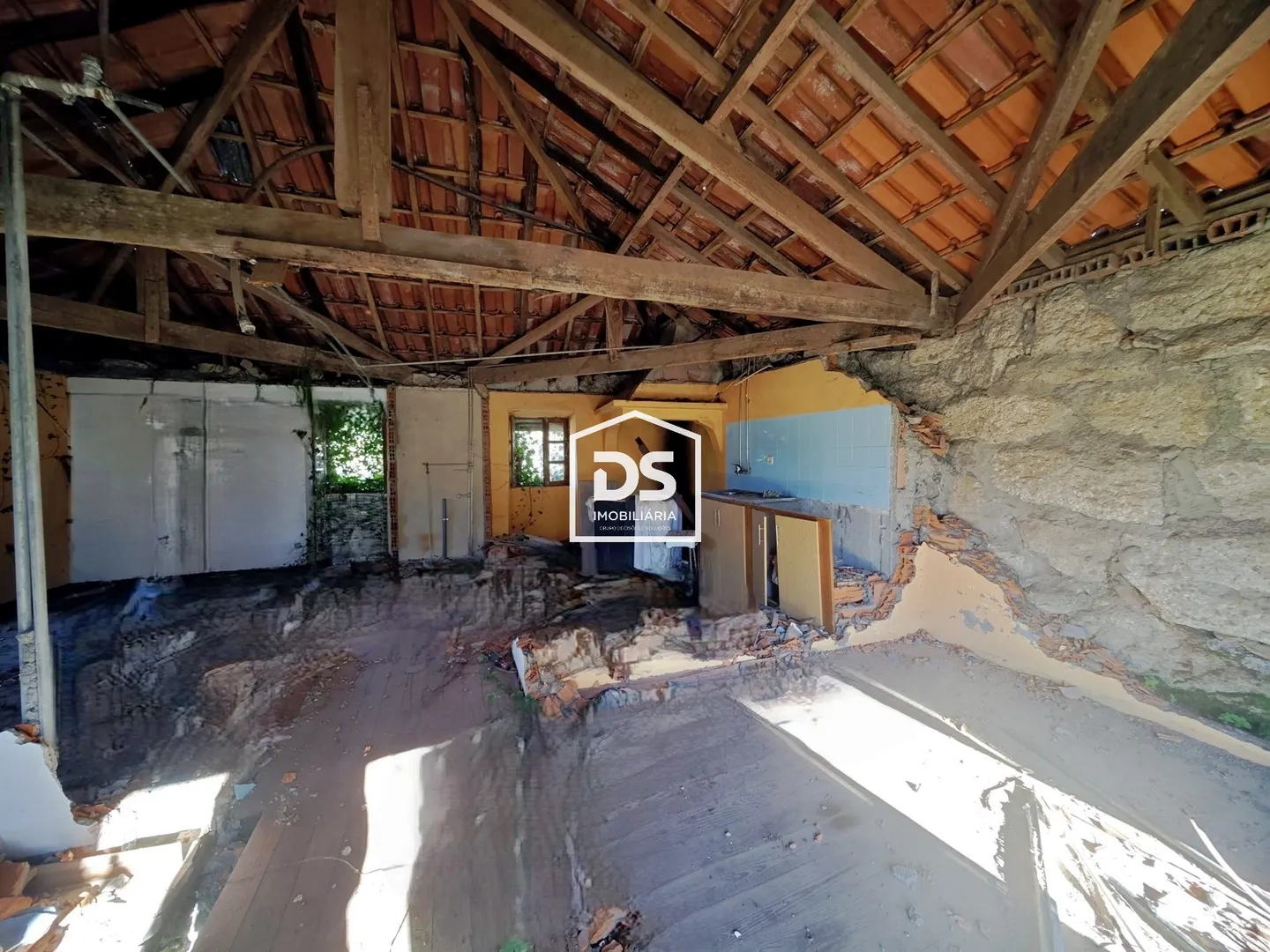 Detached house to restore T2