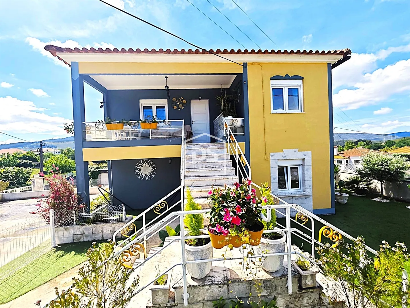 House T4