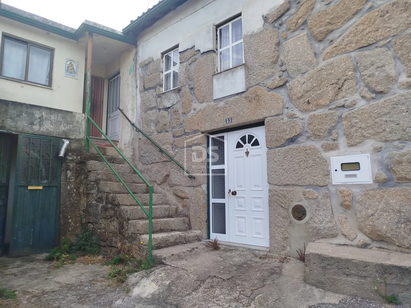 Moradia para Restaurar T2