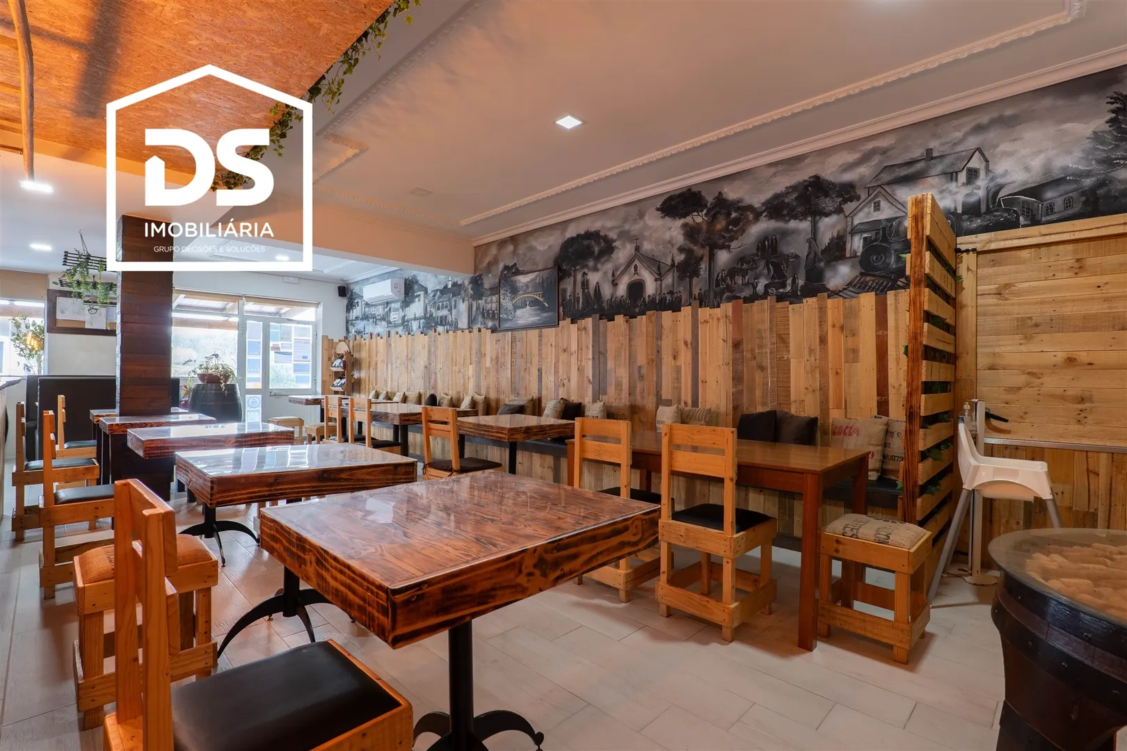 Oportunidade de Investimento Rara em Portugal - Restaurante em funcionamento + Habitação