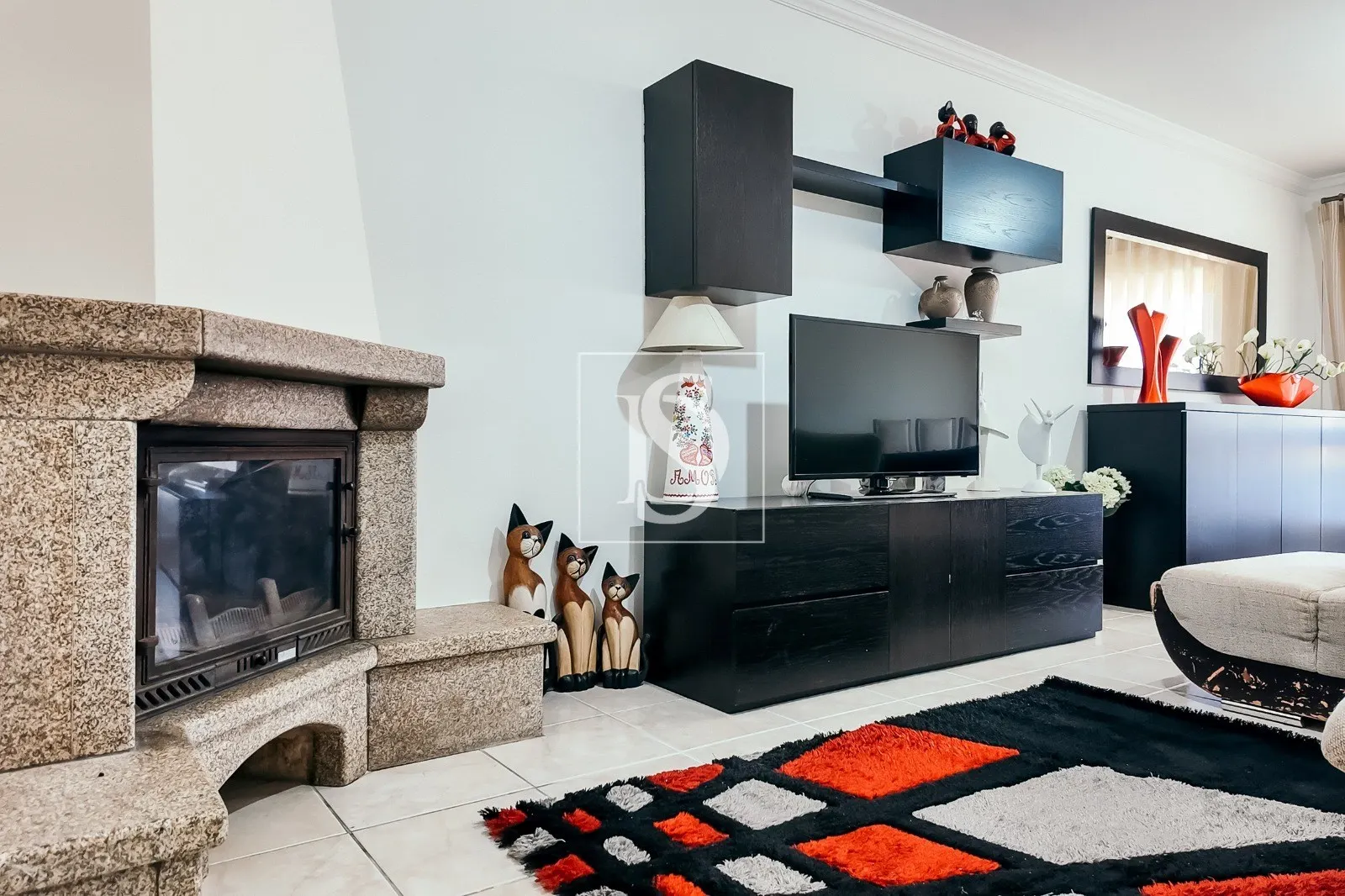Apartamento T3 no centro de Vila Verde, com garagem fechada e duas frentes