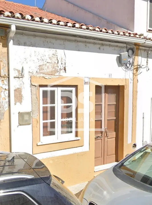 Moradia para Restaurar T2