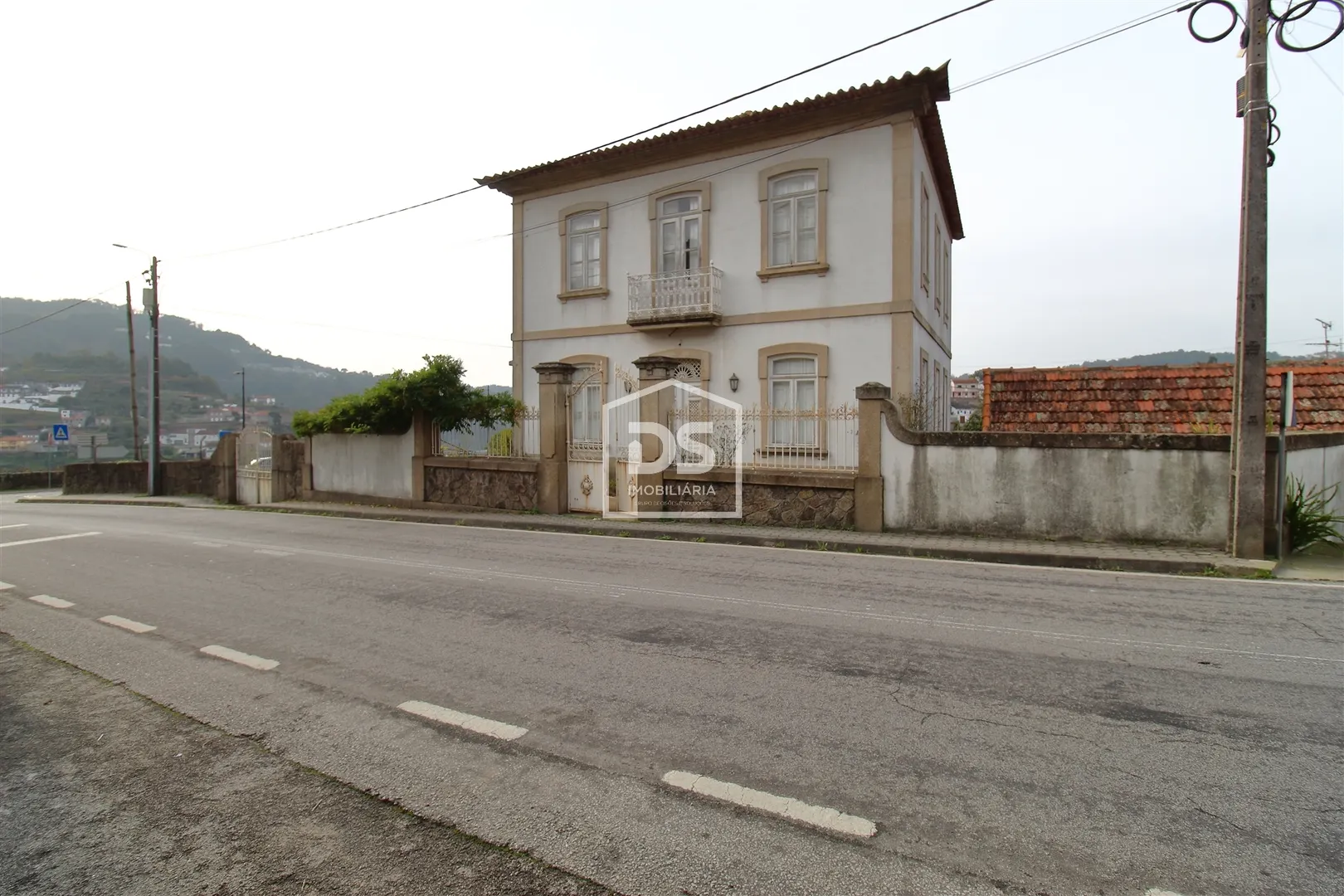 House T6