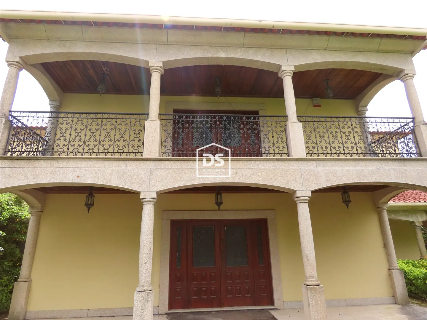 House T6