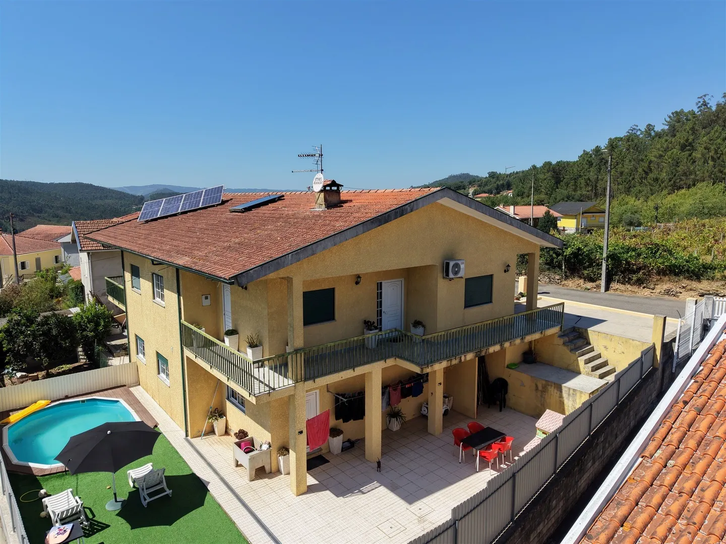 House T4