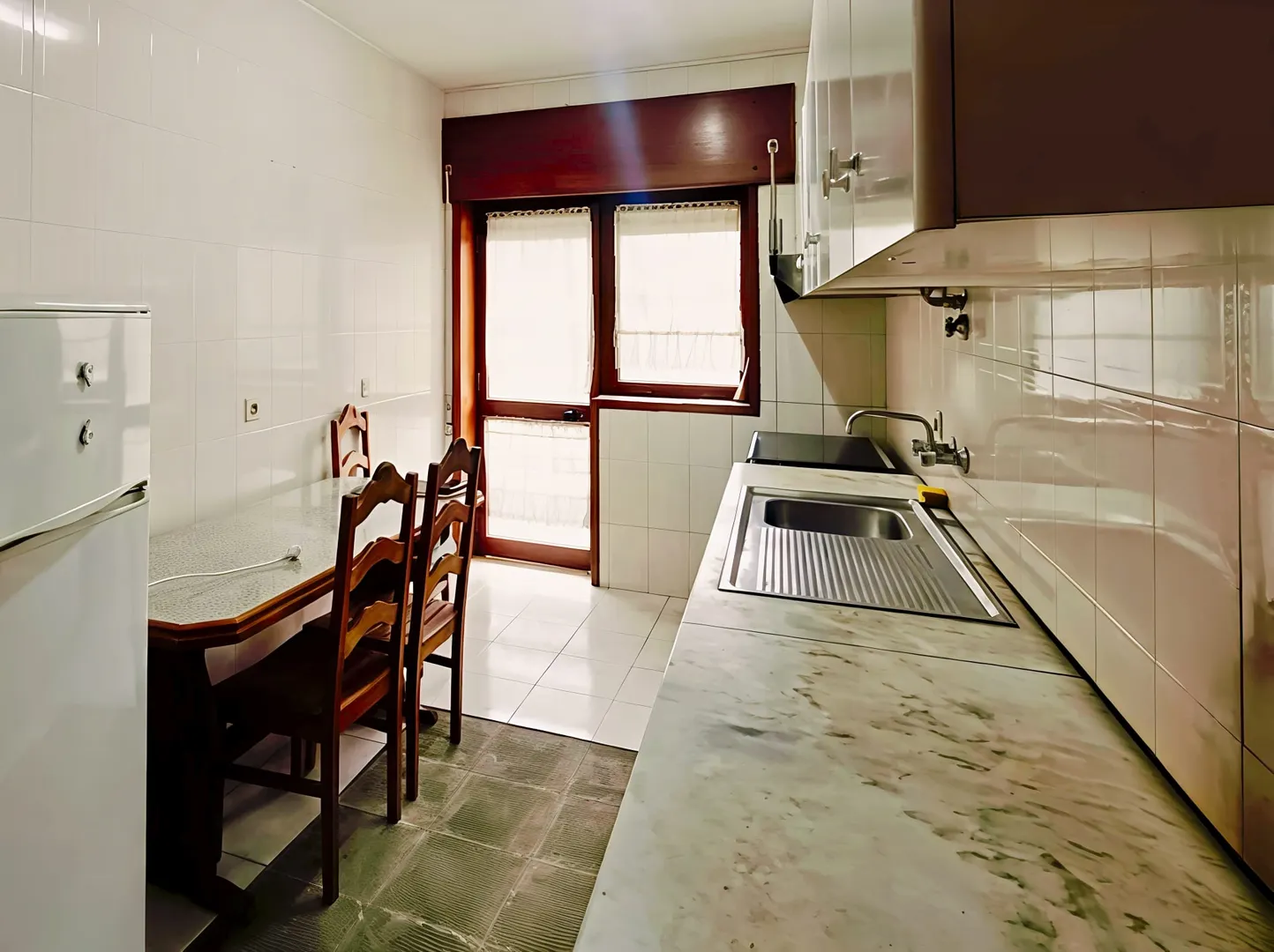 Apartamento T2, ideal para Renovar e Modernizar