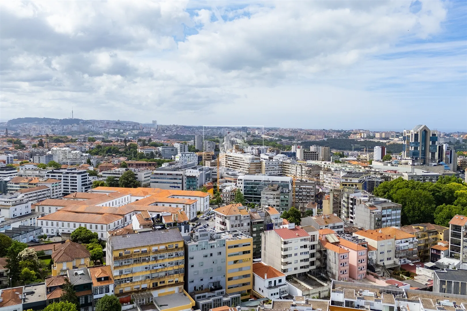 Apartamento T0 para Arrendamento Mobilado | Boavista, Porto