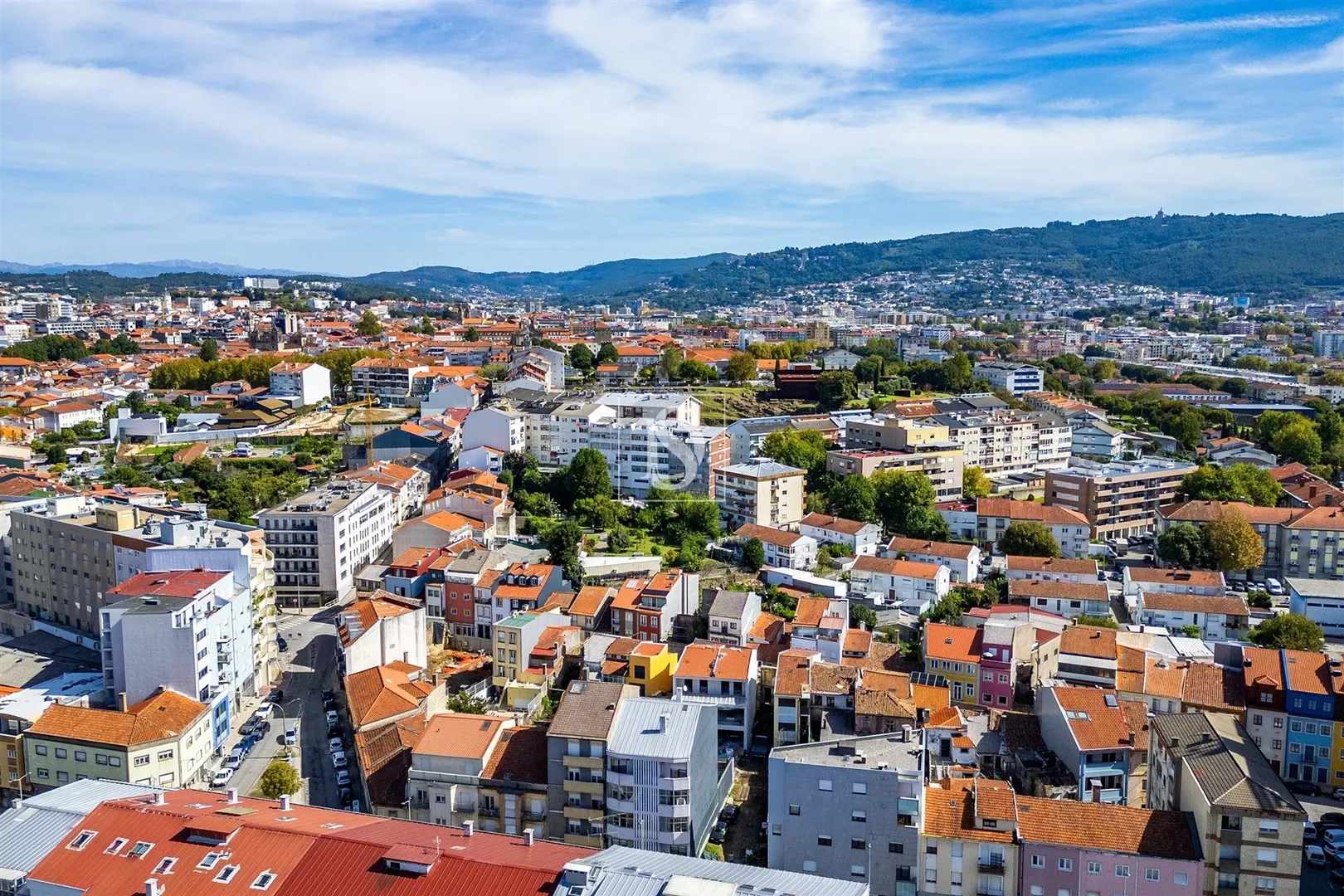 Apartamento T2, Novo, junto ao Centro de Braga