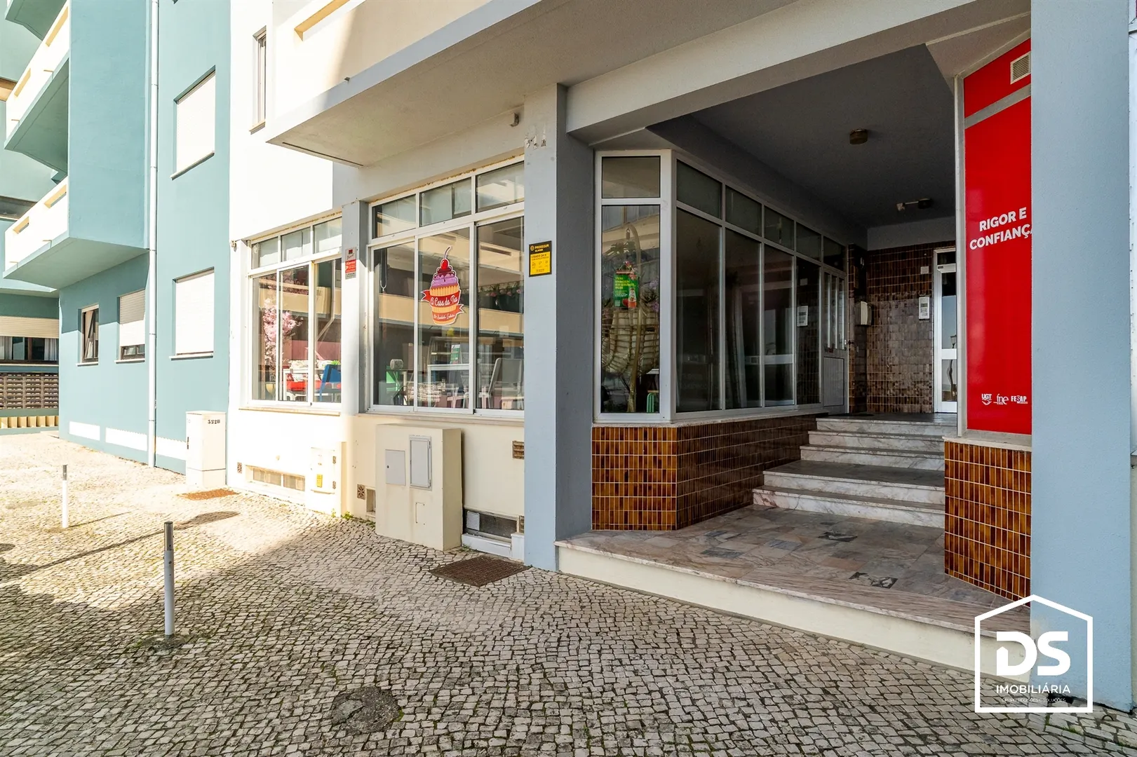 Trespasse de Pastelaria completamente equipada na Figueira da Foz