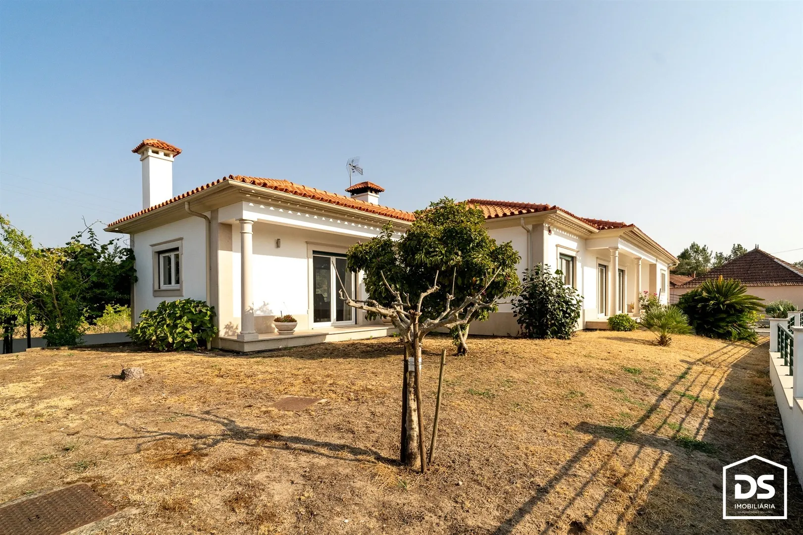 House T4