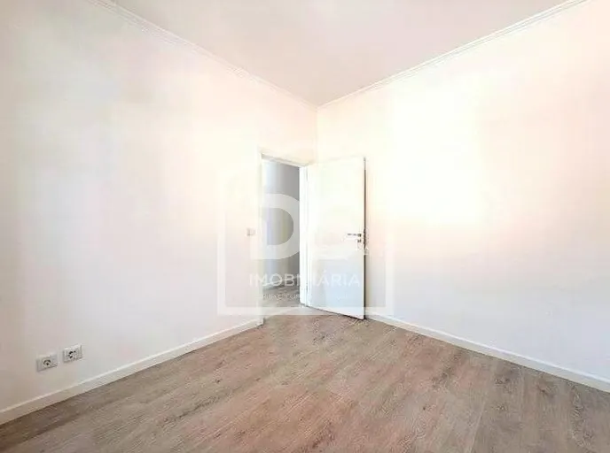 Apartment Floor Dwelling T2