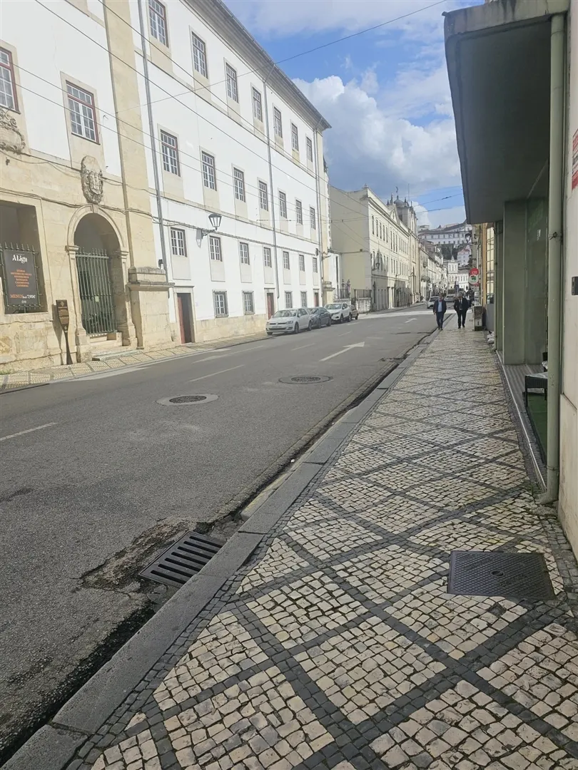 Loja no Coração da Baixa de Coimbra – Localização Premium!