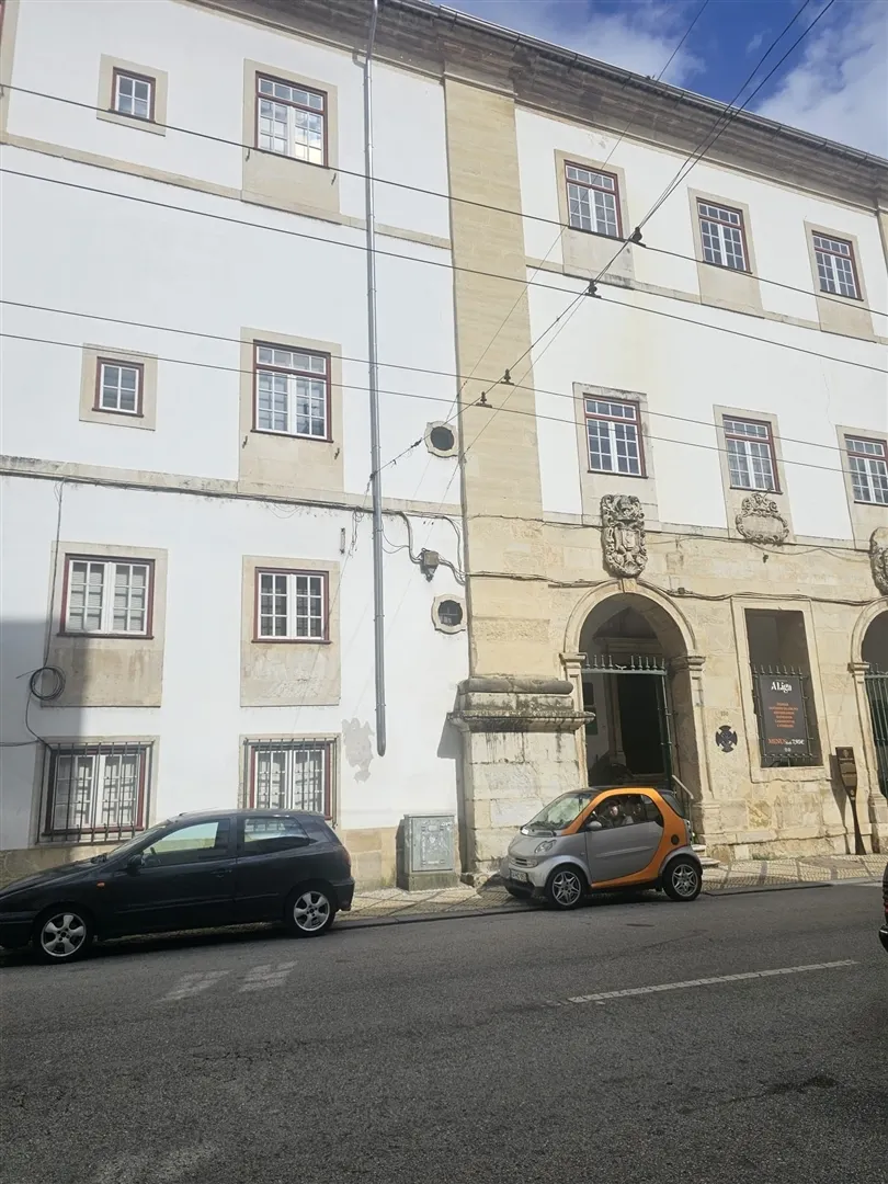 Loja no Coração da Baixa de Coimbra – Localização Premium!