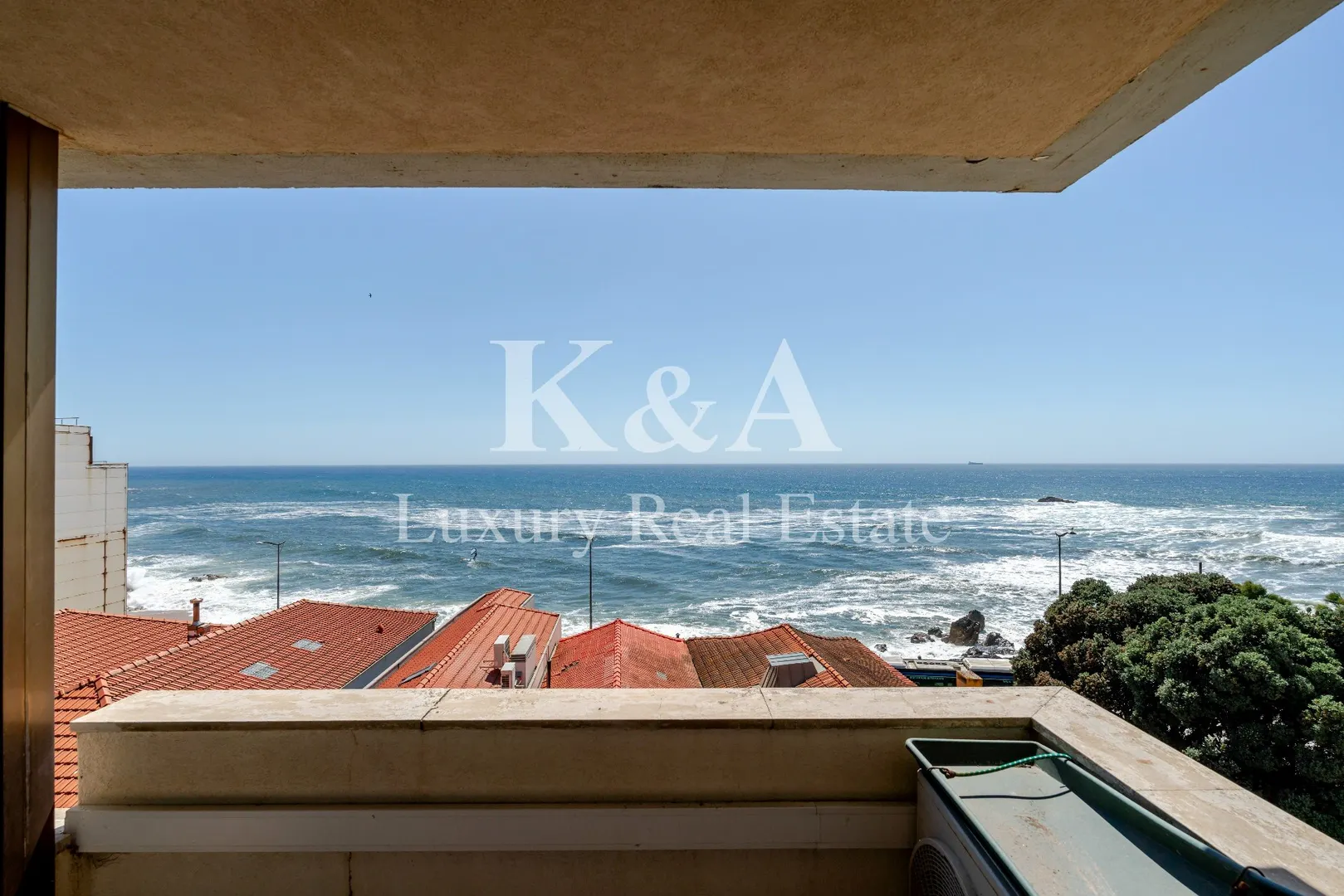 Apartamento T3+1 com vistas mar, na Foz