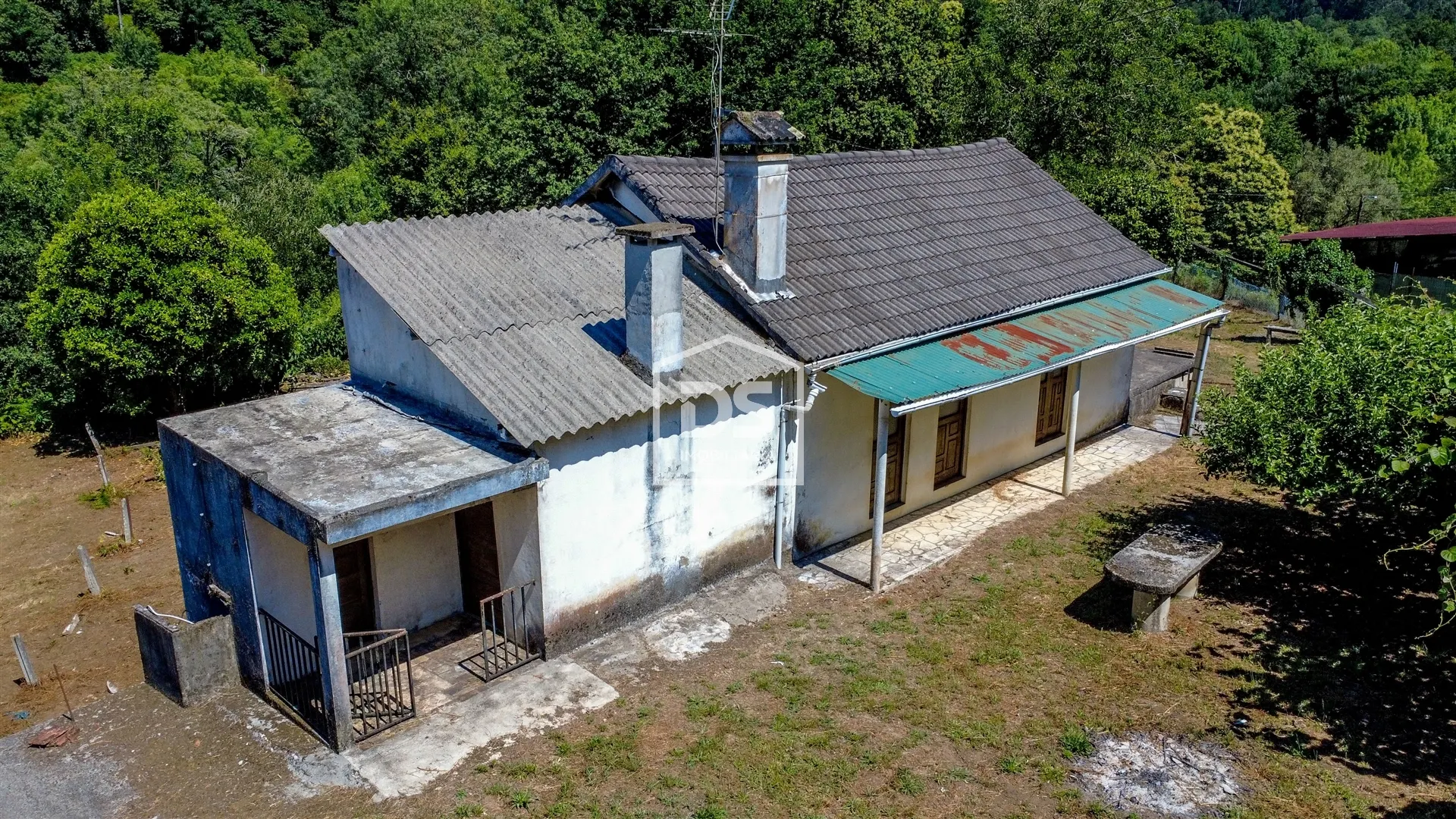 Moradia para Restaurar T2