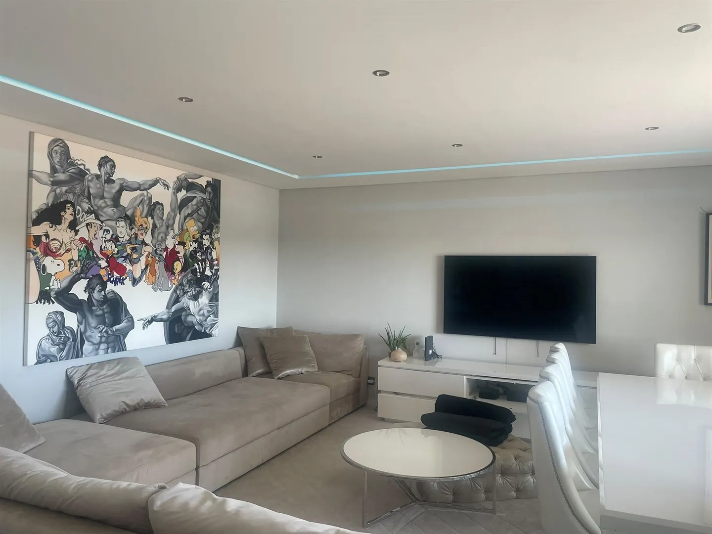 Penthouse T3 Exclusiva com Terraço Panorâmico e Garagem para 6 Viaturas | Barcarena