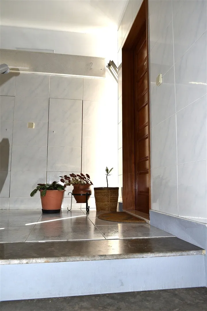 Apartamento T4 na Praceta Diogo Macedo (Próximo ao Arrábida Shopping)
