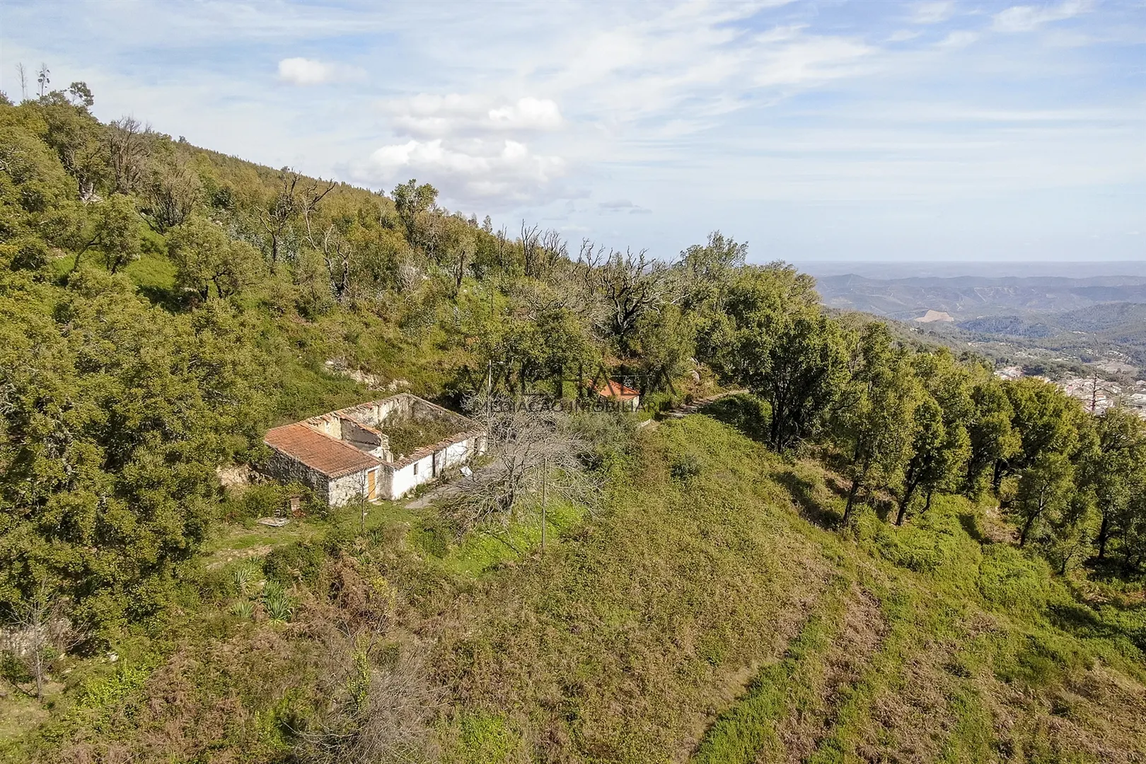Land for sale in Monchique, Portugal — €120,000