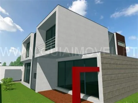 Detached house 4 B.A.