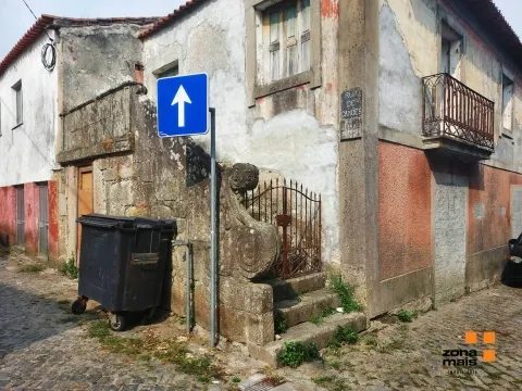 Huis om te verbouwen 6 kamerwoning + 3