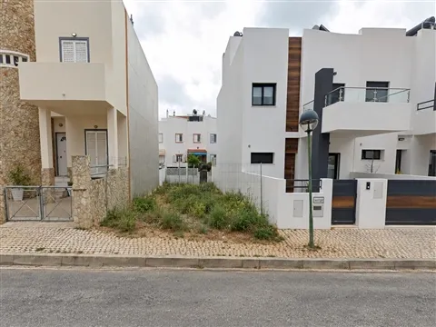 Moradia T3 em Construção – Olhão