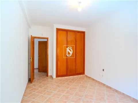 Moradia Geminada T4