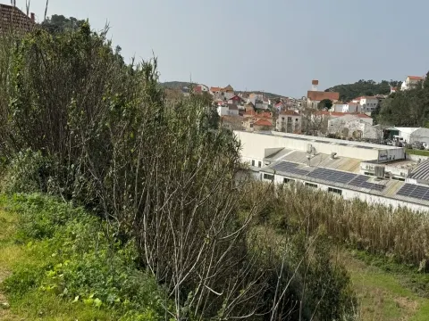Terreno Urbano com Projeto Aprovado para 4 Moradias
