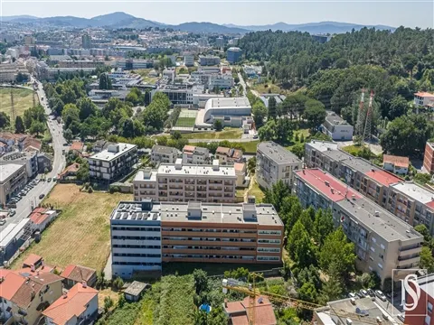 T1 Braga, Apartamento Gualtar, Próximo da UMinho, Com Garagem, Open Space.
