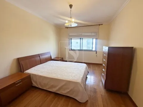 Apartamento T2+1