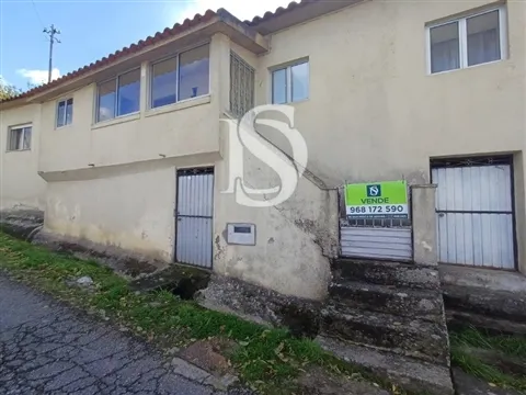 Moradia Geminada T2