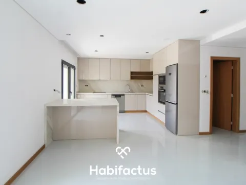 Maison dans village 3 Chambre(s)