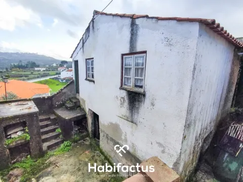 Detached house to restore Studio