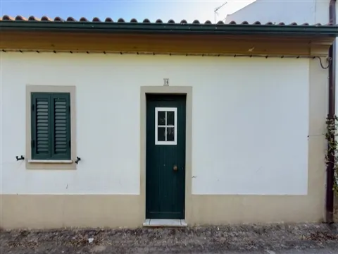 Moradia T2 com Terreno – São Miguel do Rio Torto, Abrantes 