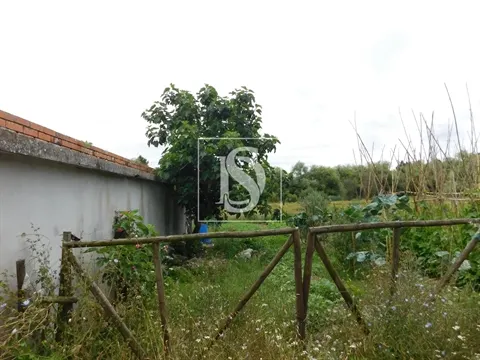 Moradia para Restaurar T2