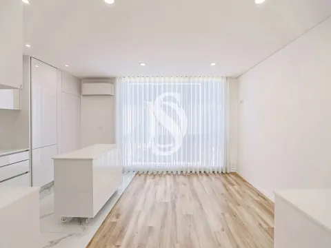 Moradia COMO NOVA, em Barcelinhos!