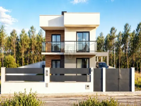 Moradia Geminada T4