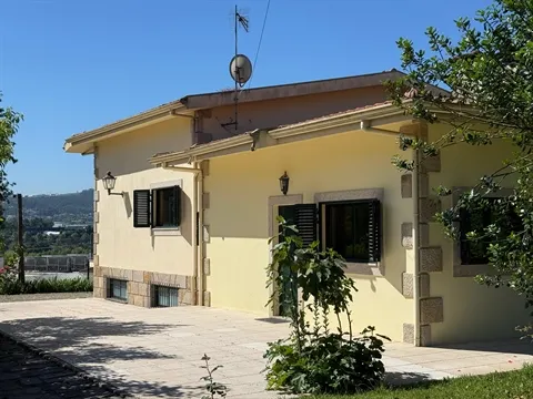 Moradia T4