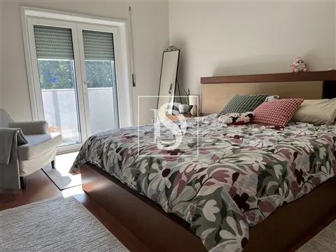 Apartamento T4+1