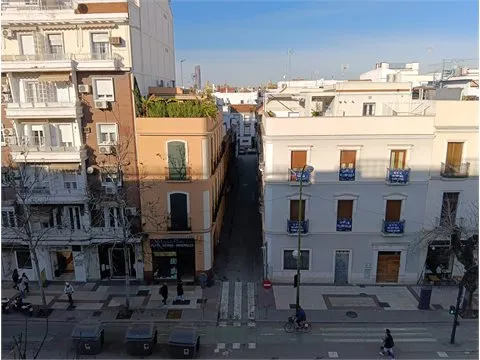 PISO EN AVENIDA MENENDEZ Y PELAYO