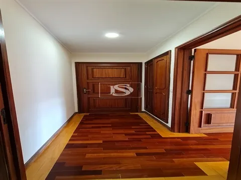 Apartamento T4