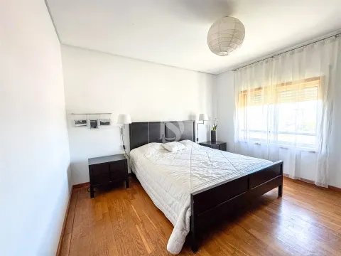 T3 Centro de Barcelos, Suíte e 3 frentes