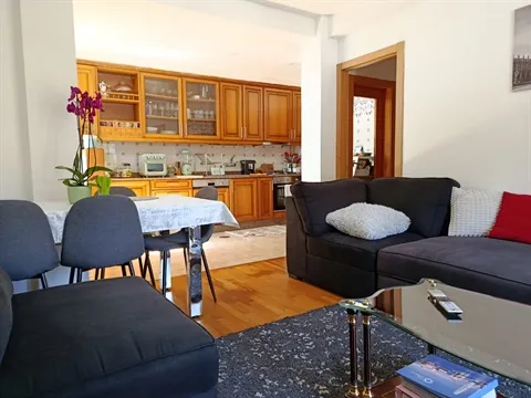 Apartamento T3 em Darque - Oportunidade de Investimento