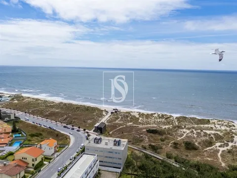T2 Exclusivo com Terraço Vista Mar, Piscina e Garagem | Junto à Praia de Esposende
