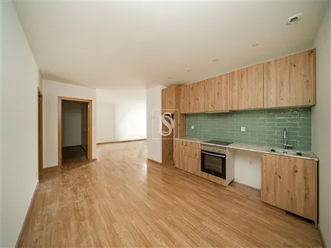 T1+1, Totalmente Remodelado, em Fermentões, Guimarães, com 76 m²