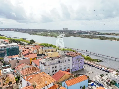 Apartamento T2 no Centro de Esposende com Vista Mar