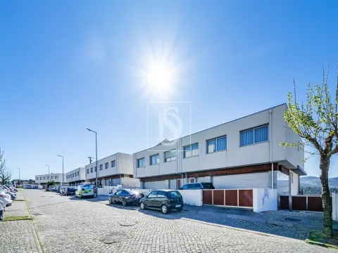 Moradia T3+1
